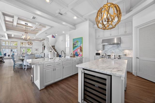 730 Beachtown Passage, Galveston, TX 77550