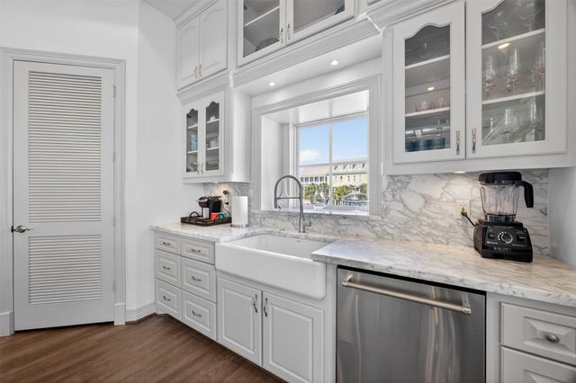 730 Beachtown Passage, Galveston, TX 77550
