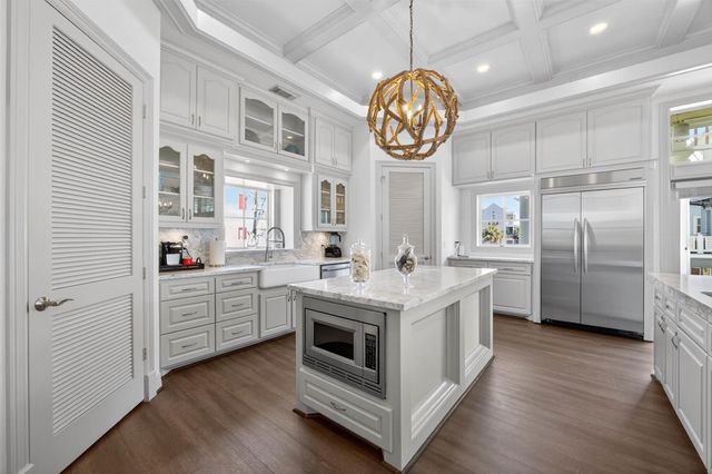 730 Beachtown Passage, Galveston, TX 77550