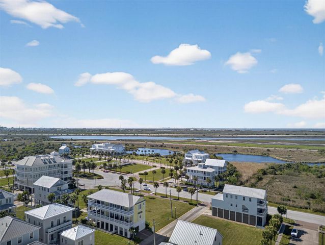 730 Beachtown Passage, Galveston, TX 77550