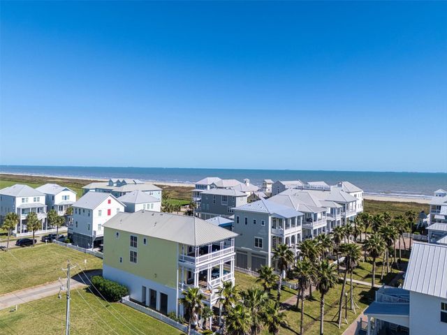 730 Beachtown Passage, Galveston, TX 77550