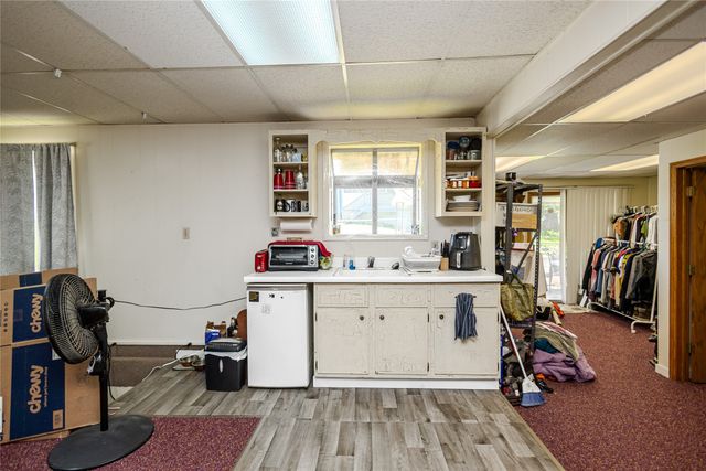 655 NW 43rd Avenue, Des Moines, IA 50313
