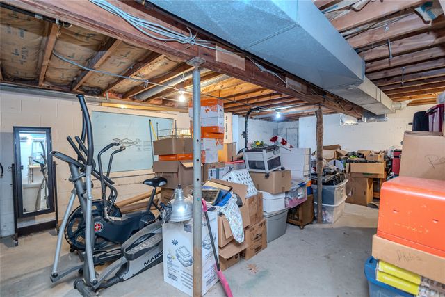 655 NW 43rd Avenue, Des Moines, IA 50313