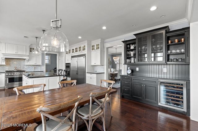 43 Valentine Street, Monmouth Beach, NJ 07750