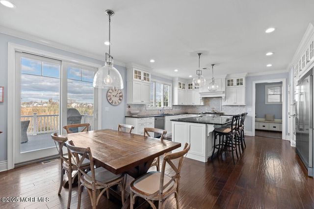 43 Valentine Street, Monmouth Beach, NJ 07750