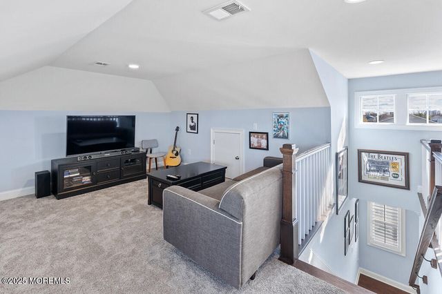 43 Valentine Street, Monmouth Beach, NJ 07750