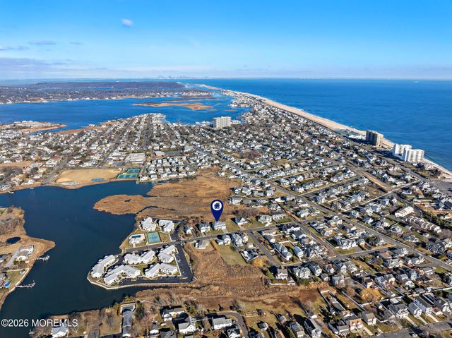 43 Valentine Street, Monmouth Beach, NJ 07750