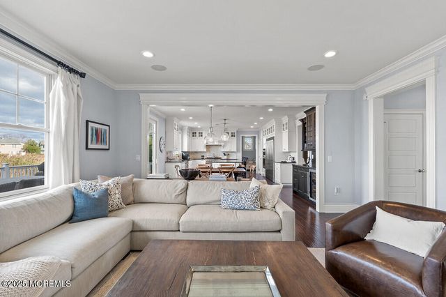 43 Valentine Street, Monmouth Beach, NJ 07750