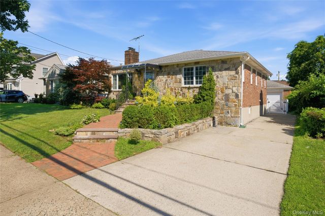 1641 Falmouth Avenue, New Hyde Park, NY 11040