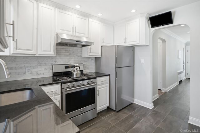 1641 Falmouth Avenue, New Hyde Park, NY 11040