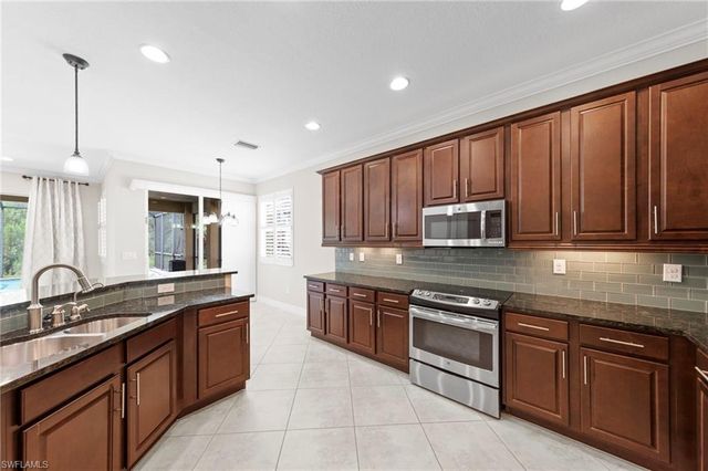 10308 Longleaf Pine CT, Fort Myers, FL 33913