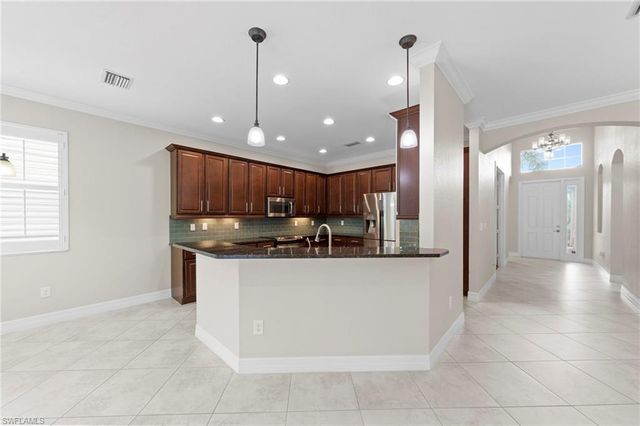 10308 Longleaf Pine CT, Fort Myers, FL 33913