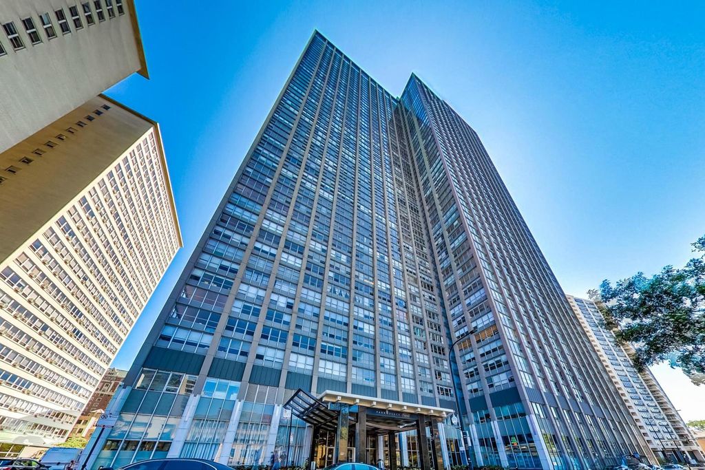 655 W Irving Park Road V020, Chicago, IL 60613