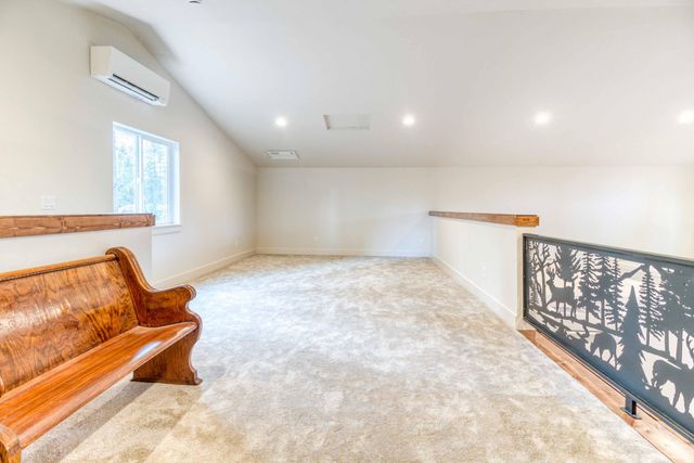 52624 Sunrise Boulevard, La Pine, OR 97739