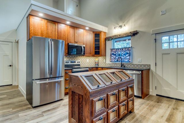 52624 Sunrise Boulevard, La Pine, OR 97739