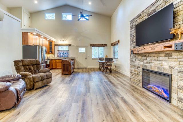 52624 Sunrise Boulevard, La Pine, OR 97739