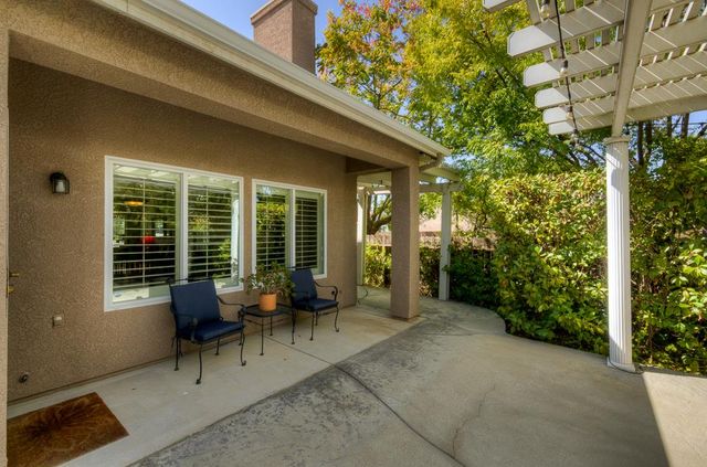 2168 E Pinehurst Avenue, Fresno, CA 93730
