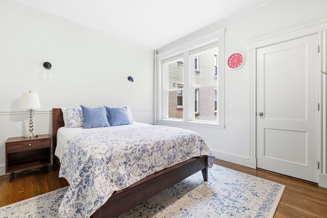 123 Saint Paul St 1, Brookline, MA 02446