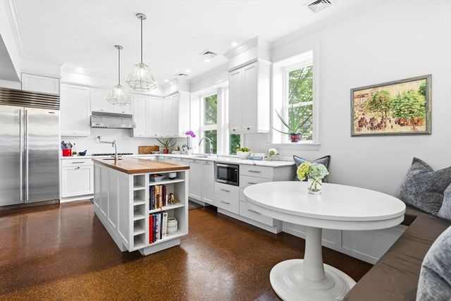 123 Saint Paul St 1, Brookline, MA 02446