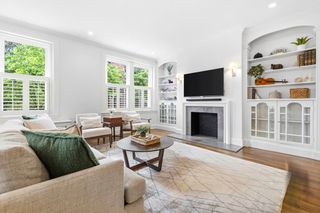 123 Saint Paul St 1, Brookline, MA 02446
