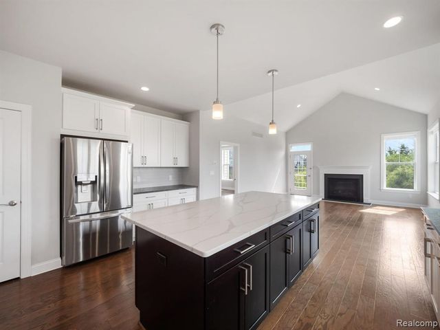 3017 N Spurway Drive, Ann Arbor, MI 48105