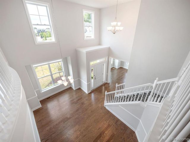3017 N Spurway Drive, Ann Arbor, MI 48105