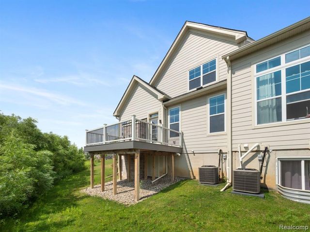 3017 N Spurway Drive, Ann Arbor, MI 48105