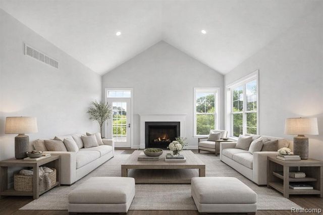 3017 N Spurway Drive, Ann Arbor, MI 48105