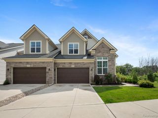 3017 N Spurway Drive, Ann Arbor, MI 48105