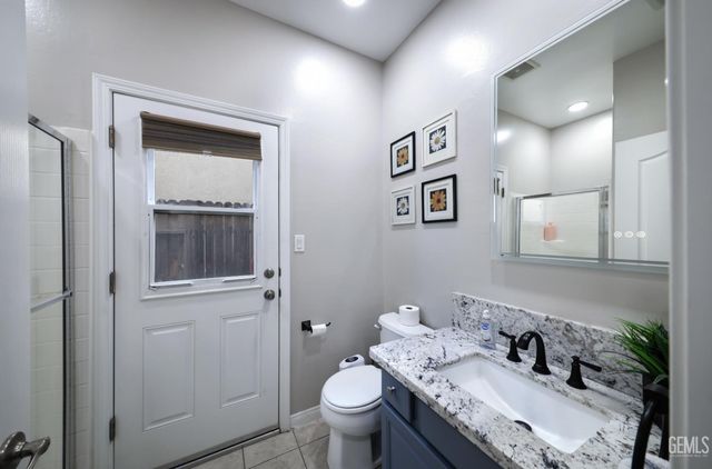 7105 Triple Falls Drive, Bakersfield, CA 93312