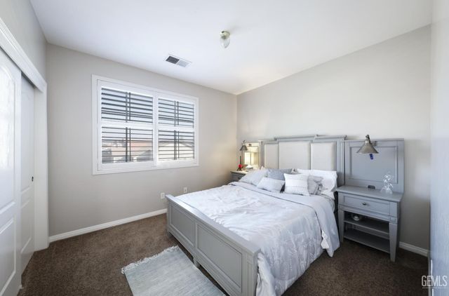 7105 Triple Falls Drive, Bakersfield, CA 93312