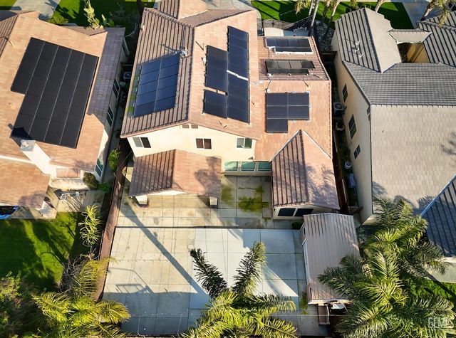 7105 Triple Falls Drive, Bakersfield, CA 93312