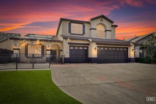 7105 Triple Falls Drive, Bakersfield, CA 93312