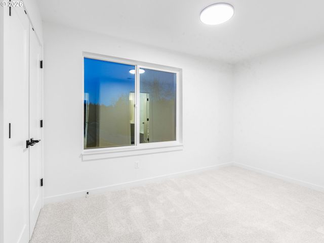 11072 Sw 61st Ave 2, Portland, OR 97219