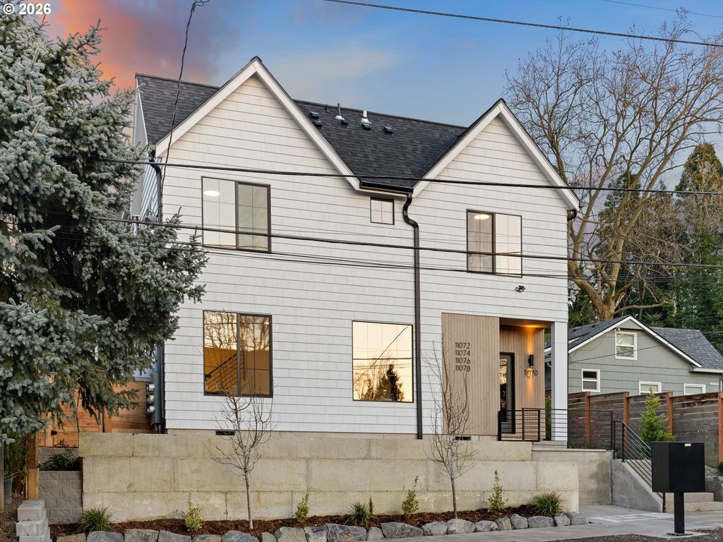 11072 Sw 61st Ave 2, Portland, OR 97219