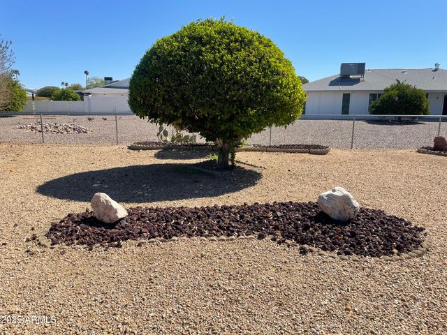 13207 N BRANDING IRON Drive, Sun City, AZ 85351