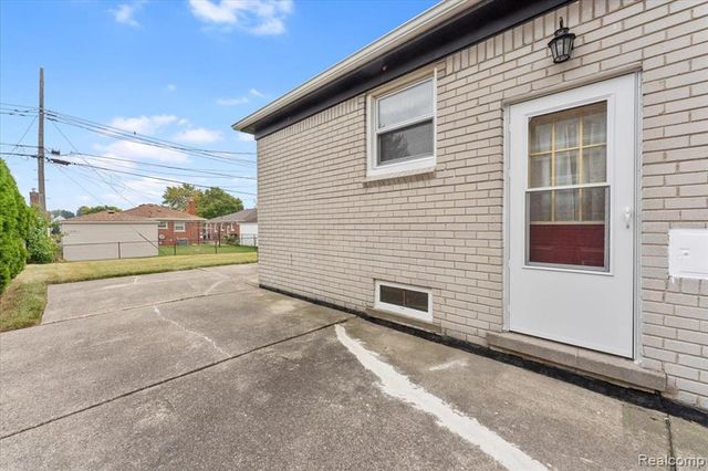 4281 19th Street, Wyandotte, MI 48192