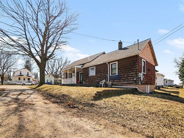 205 W 1st Street, Ludington, MI 49431