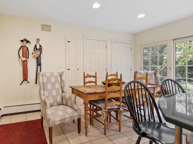 36 Haggetts Pond Rd, Andover, MA 01810