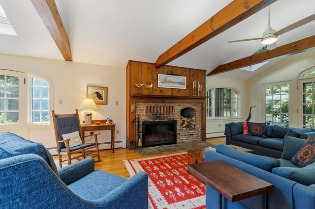 36 Haggetts Pond Rd, Andover, MA 01810