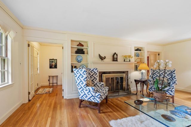36 Haggetts Pond Rd, Andover, MA 01810