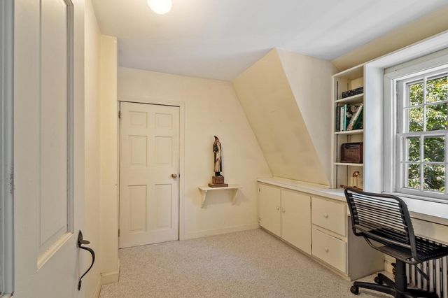 36 Haggetts Pond Rd, Andover, MA 01810