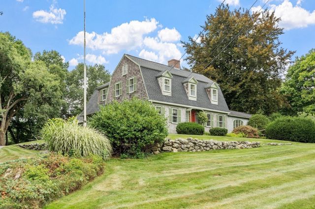 36 Haggetts Pond Rd, Andover, MA 01810