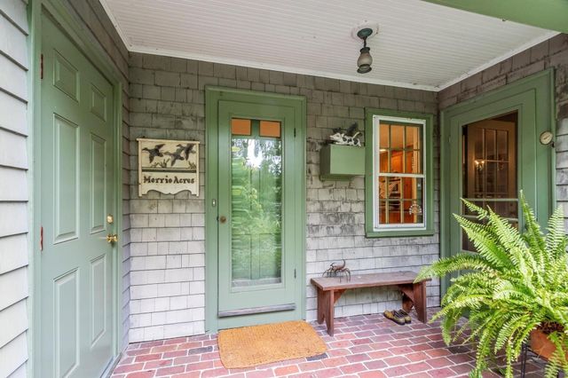 36 Haggetts Pond Rd, Andover, MA 01810