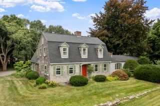 36 Haggetts Pond Rd, Andover, MA 01810
