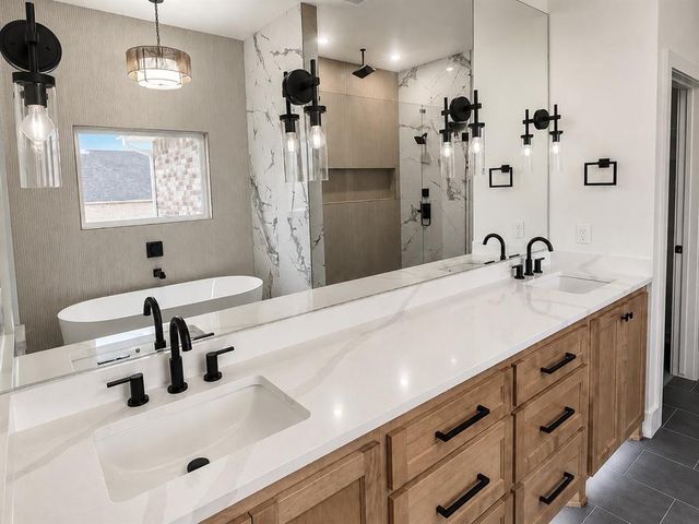 9385 Eliana Drive, Guthrie, OK 73044