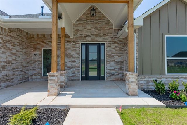 9385 Eliana Drive, Guthrie, OK 73044