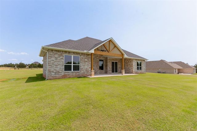 9385 Eliana Drive, Guthrie, OK 73044