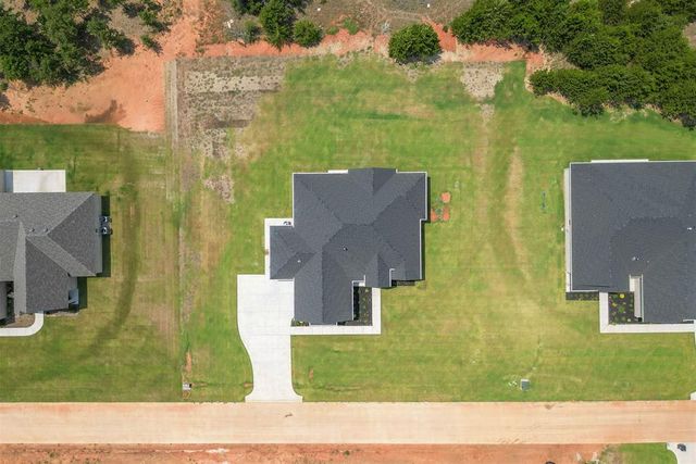 9385 Eliana Drive, Guthrie, OK 73044