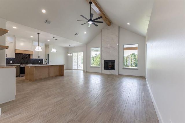 9385 Eliana Drive, Guthrie, OK 73044
